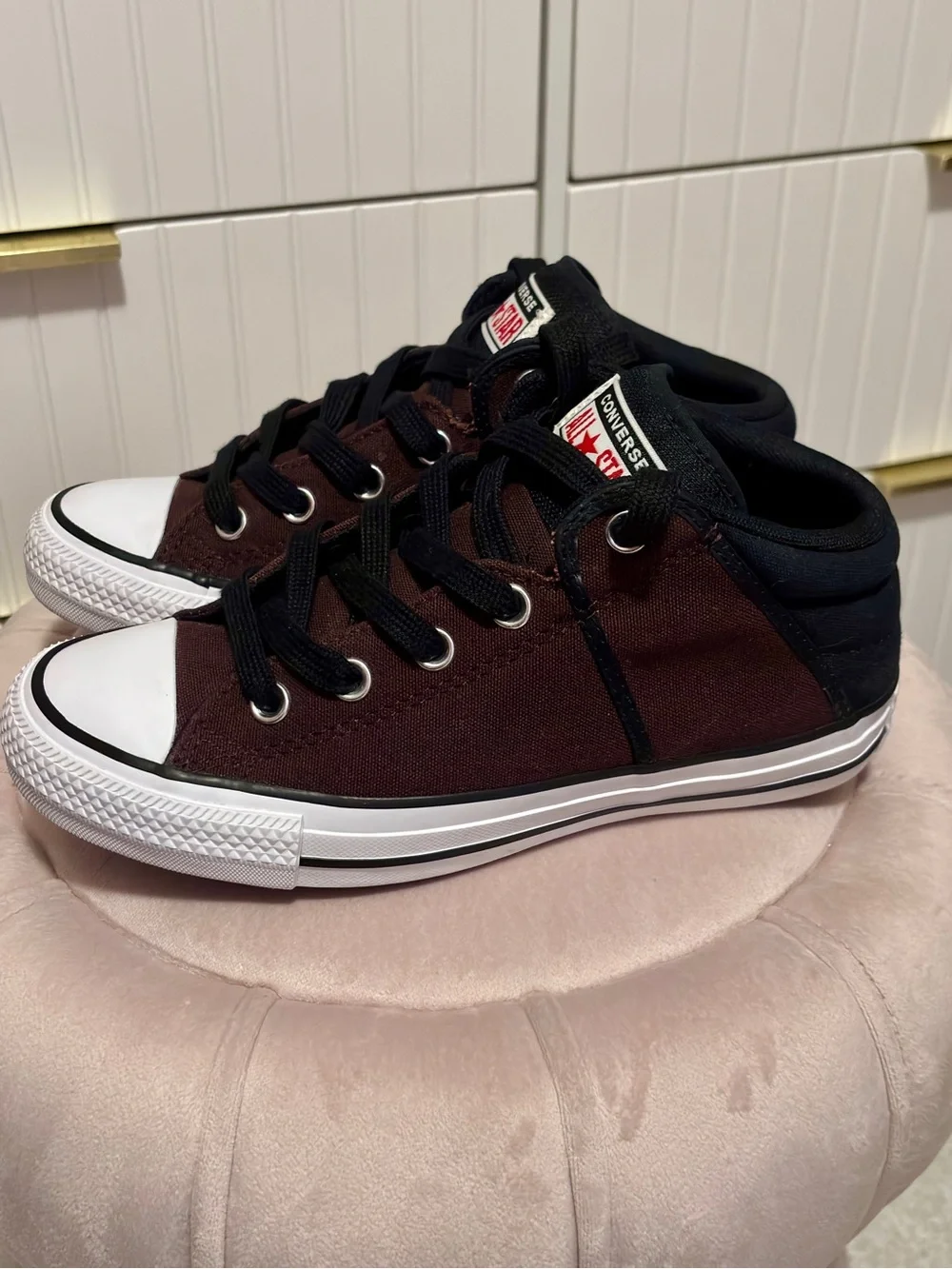Converse All Star Axel Sneakers